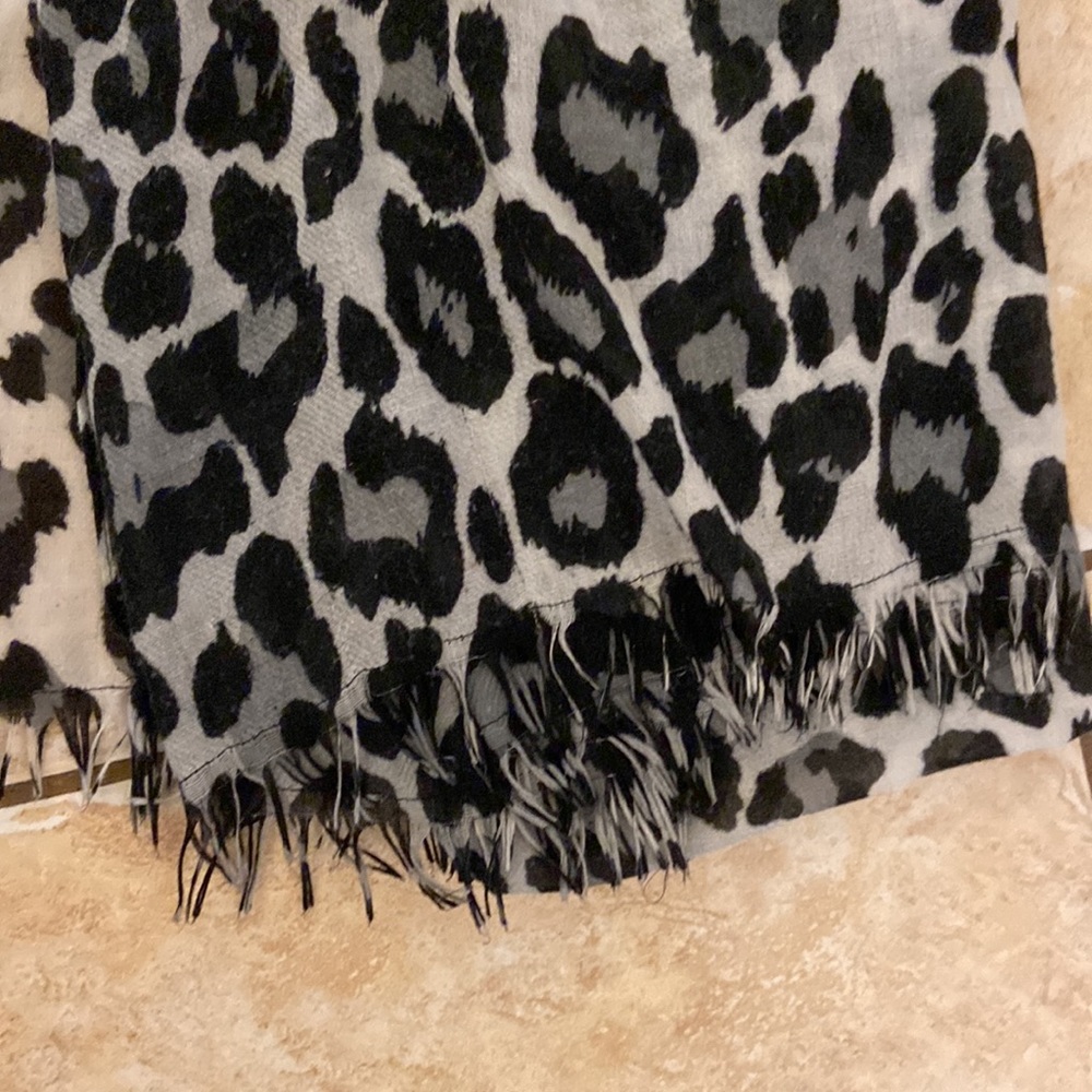 Scarf - Picture 2 of 2